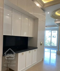 زعفرانیه ۱۸۰ متر ۳ خواب ۲ پارکینگ سندی