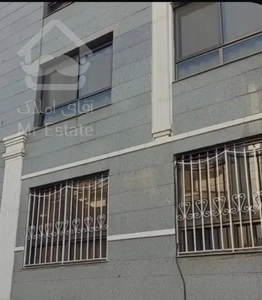 پونک شمالی، ۸۰ متر دو خوابه، تاپ لوکیشن