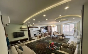 آپارتمان 180 متری