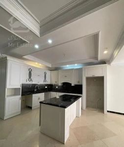 زعفرانیه ۲۱۷ متر ۳ خ / تاپ لوکیشن / ۲ پاسیو و تراس