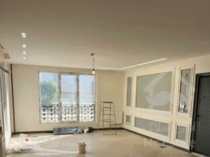 ۵۳متر/فول امکانات/کلید نخورده/سالن پرده خور/دلالی