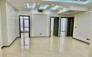 ۱۳۰ متر ،۳ خواب ،غربی فلکه سوم ،تک واحدی