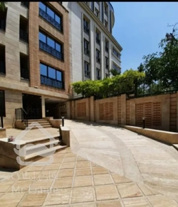 ۱۲۵متر نوساز دو پارکینگ