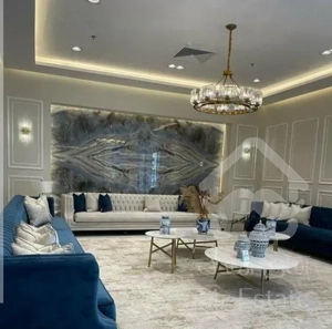 واحد تمیز بر خیابان اصلی لوکیشن عالی