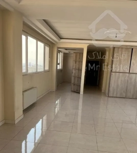 فروش آپارتمان ۱۲۴ متری ۲ خوابه در میدان انقلاب