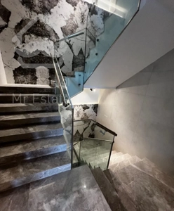 ۱۸۰متر۳خواب/سالن بزرگ/تراس قابل چیدمان تاج اباد