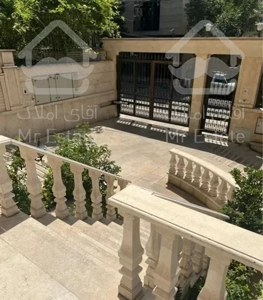 ۱۰۰ متر شیخ بهایی دو‌پارکینگ سندی