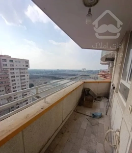 ۱۲۵ متر جنوبی طبقات بالای برج تراس بزرگ عقاب