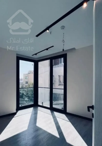 ۲۰۰متر/نوساز/فول مدرن/ تک واحدی/لابی جیم اجتماعات
