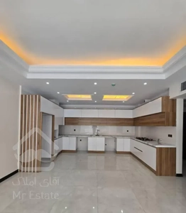 ۱۲۳ متری ۳ خوابه کلید نخورده تاپ لوکیشن