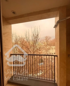 آپارتمان نوساز ١١٠متری خوش نقشه