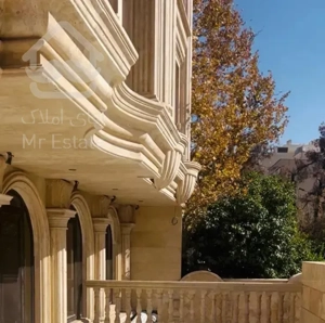 آپارتمان ۴ خواب ۳۳۰ متری همکف تکمیل فول مشاعات