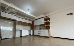 آپارتمان نوساز ساحلی چندقدمی ساحل