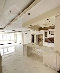 92متر دلباز ولیعصر وردآورد غرق در نور