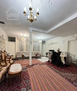 ۸۶ متر دوخواب طبقه اول تکواحدی/قدرالسهم دار