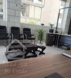 منزل ویلایی درب حیاط ماشین رو