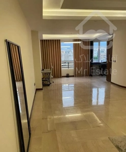 ۷۶ متر باقرخان/فول امکانات سالن نورگیر چسب مترو