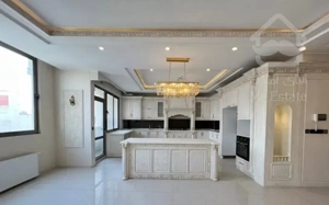 ۱۶۵متر خاص و بی‌نقص /مدرس/ پشت حاشیه وکیل آباد