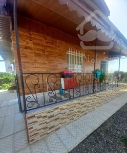 ویلا ارزنده ۴۲۲ متر زمین سند تک برگ حوالی لاهیجان