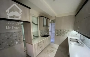 ۶۸متر ۲خواب / بازسازی شده / کم واحد