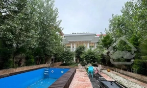 ویلا باغ ۶۵۰ متر ( مبله کامل) استخر دار /بدون مشرف