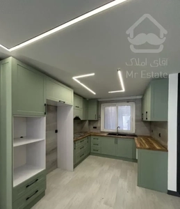 آپارتمان۶۸متری/بام پونک/بازسازی شده/نما‌ تراورتن