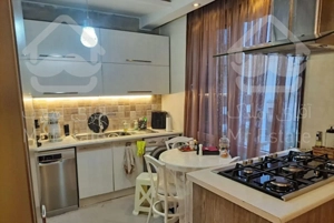 سعادت اباد علامه جنوبی ۱۳۰متر ۳خوابه کم واحد