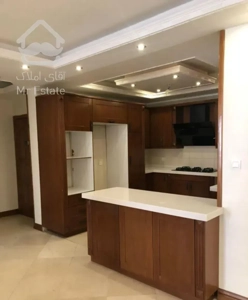 ۸۳ متر /۲خواب/فول/ویو دار/فردوس شرق