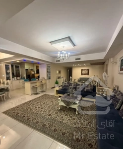 آپارتمان ۱۲۷ متری سه خوابه فول امکانات/ فروش فوری