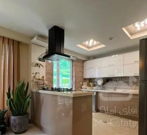 نیاوران/۹۰متر ۲خواب طبقه ششم