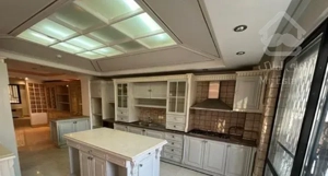 محمودیه ۲۷۰ متر - دسترسی بی نظیر - نیاز به بازسازی