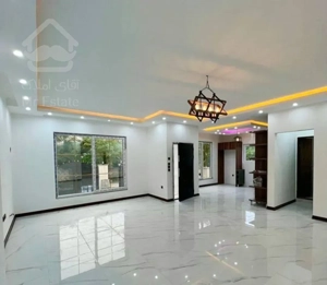 ۱۳۱متر ۳ خوابه فول خوش نقشه در (طرشت)