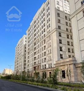 ۱۱۰ متر/فول امکانات/کلیدنخورده برج لوکس و مجلل