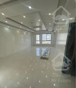 سهروردی شمالی ۱۳۰ متر رو به آسمان