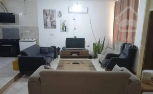منزل ویلایی 2 طبقه شیک نزدیک خیابان اصلی