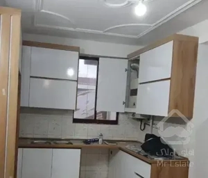 فروش طبقه تک سقف دو خواب