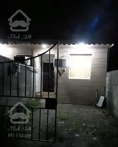 ویلای نقلی دربست نوساز با کولر و پارکینگ داخل شهر