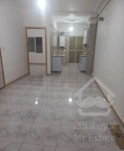 فروش سویت ۴۵متری پارکینگ ماشین رو