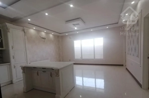 آپارتمان85متری/کم واحد/شخصی ساز/سرایداری