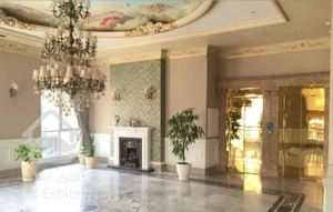 نیاوران ۱۳۵ متر غرق در نور