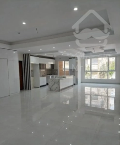 ۱۰۰متر مرزداران/۶سال ساخت/روبه آفتاب