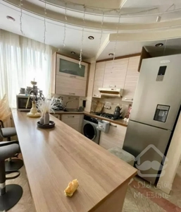 فروش آپارتمان ۵۳ متری سالن پرده خور ( زیر قیمت )