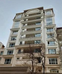 آپارتمان ۱۳۰متر ۲خواب/اعیان نشین منطقه