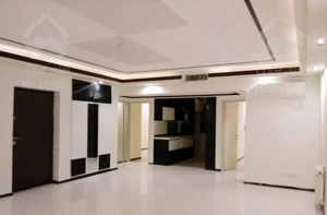 شریعتی ۹۰متر تکواحدی ۵ساله فول امکانات خوش نقشه