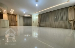 ۱۲۸مترصیاد۲(مجتمع هتل)کابینت چوب بازسازی ۷متر تراس