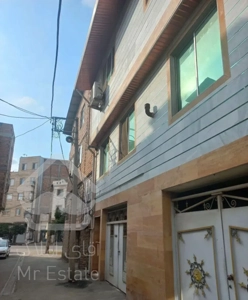 آپارتمان طبقه اول  در ۲۰متری جوادیه