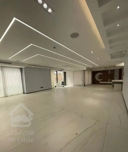 225 متر 3 خواب کلیدنخورده برند زیر فی