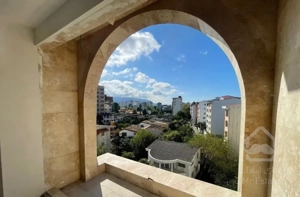 آپارتمان ۱۳۰ متری استخردار مدرن در رادیودریا