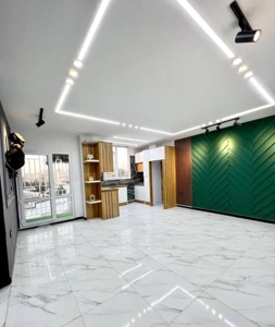 81متر/معمار هنرمند/پارکینگ/اسانسور/فازیک اندیشه