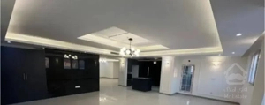 دربستی مسکونی/ ۳ طبقه / با آسانسور